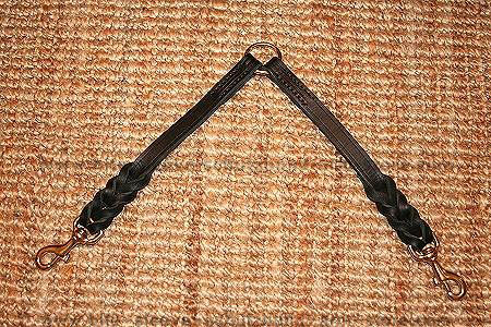 Braided leather coupler for walking 2 dogs for dog training or for dog owners